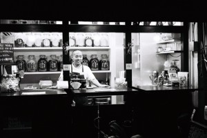 Josiane Keller - coffee stand