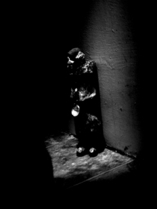 Josiane Keller - Jenny working with broken nose 2