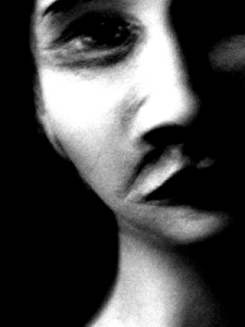 Josiane Keller - Agnes' right eye