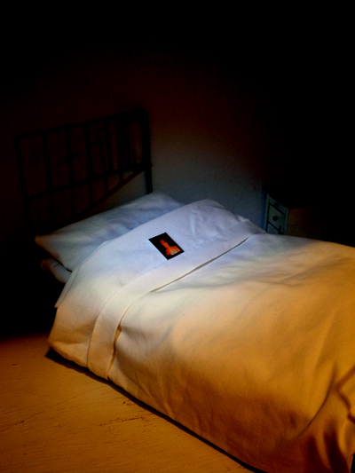 Josiane Keller - Viola's bed with Fabienne's photo