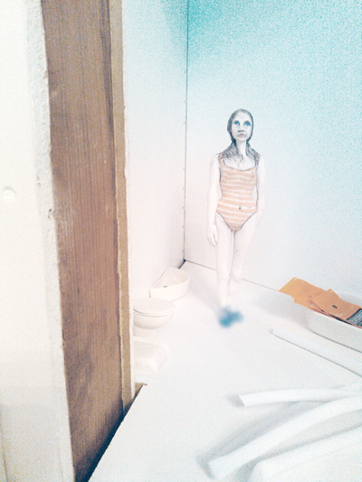 Josiane Keller - a ghost in the bathroom 2