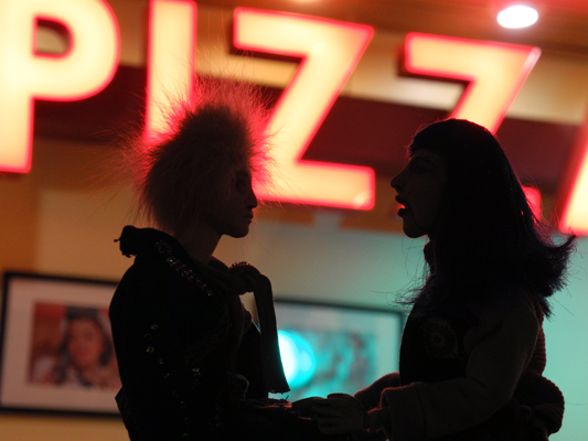 Josiane Keller - Molly and Starfish at the pizza shop