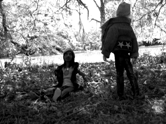 Josiane Keller - Larry and Chiaki under a tree in the graveyard