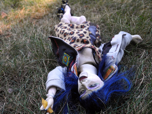 Josiane Keller - Molly lying in the grass 3
