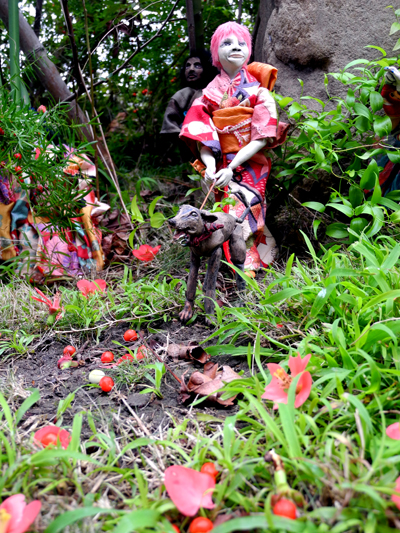 Josiane Keller - group shot outside - Viola with Goebbels and Larry