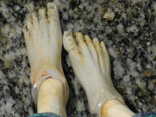 Josiane Keller - Sebastiao's feet in the creek