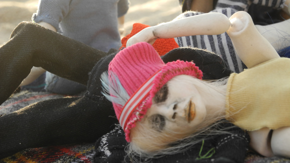 Josiane Keller - Chiaki on the beach wearing Larry's hat 3